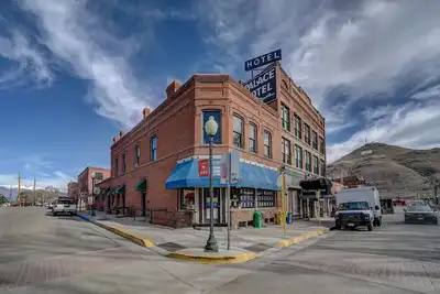 Image de Corner Condo- the Perfect Location for Your Salida Getaway!