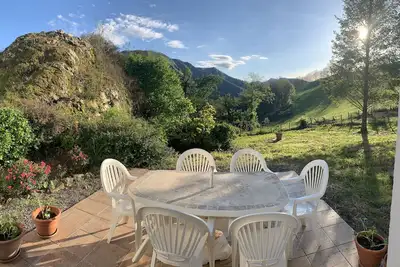 Image de Maisonette avec vue sur les montagnes basques.