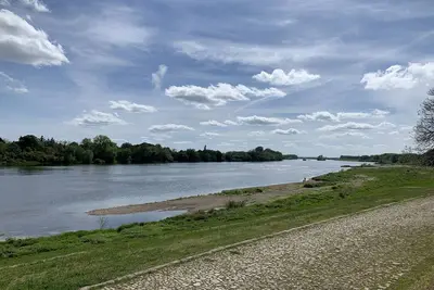 Image de Gîte des Bords de Loire - 50m de la Loire à Vélo - Meuble de Tourisme 4 Étoiles