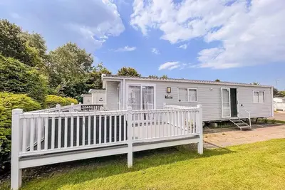 Image de Beautiful 6 berth caravan at Southview Holiday Park in Skegness ref 33031s