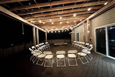 Image de Safari Villa: private villa w deck, Rv parking