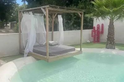 Avignon la maison des roses 1 🌸