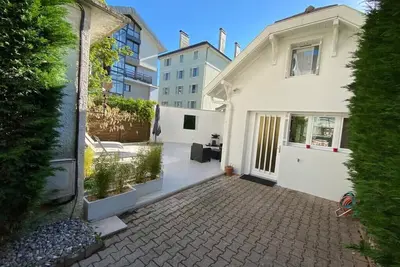 Image de Tiny House - maison de ville au centre d'Annecy : terrasse & climatisation