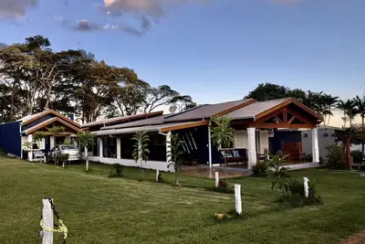 Image de Beautiful home steps away from the beach. Kids, pets and special needs ready.