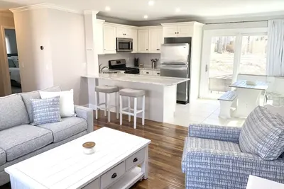 Image de Free beach pass, Minutes to beach