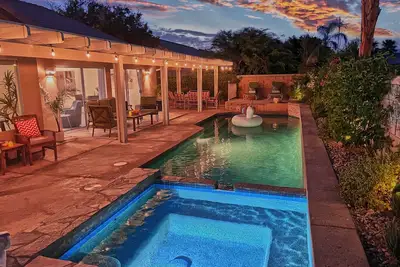 Image de Posh Villa Sleeps 12 w/ 4 bedroom, 3 bath Pool & Spa