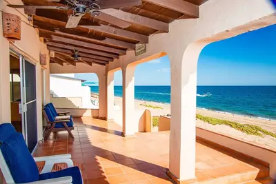 Image de 3 Bed 3 Bath Puesta del Sol by Fmi Rentals