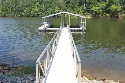 Image de Lakehouse with Dock