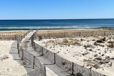 Image de Direct Oceanfront Townhouse On Private Beach -Mantoloking