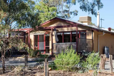 Image de The Studio under the gum tree.