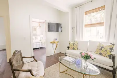 Image de East 42 A - Ground floor unit!