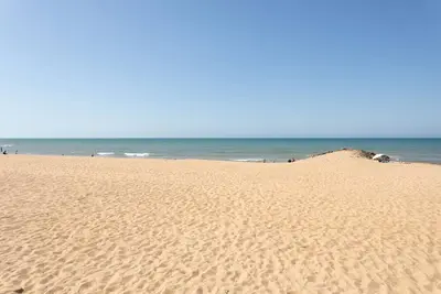 Image de Modern Beachfront Apartment Quarteira