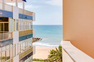 Image de Completely new, with sea view