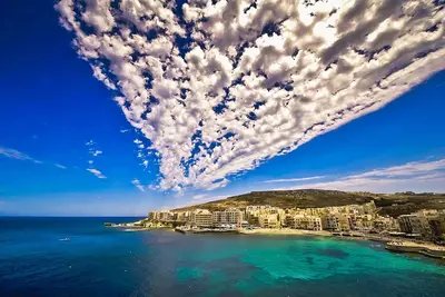Image de Exquisite new - Air conditioned and seafront