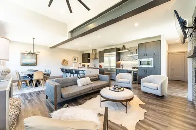 Minutes from River Run Village, Modern Mountain Luxury, Scenic Alpine Views