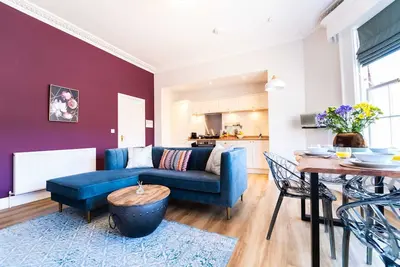 Image de King Street Residence - 2 Bedrooms - Parking - Town Centre