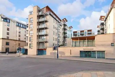 Image de Holyrood Road (Park Apartments) [379]