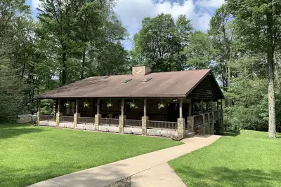 Image de Beautiful log home retreat located on the Northwest peak of Pa/ New York boarder
