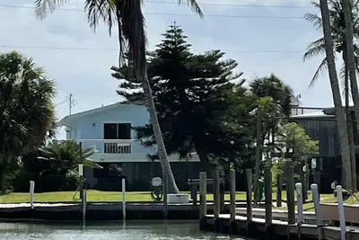 Beach Front/Canal Front 3bd 3ba