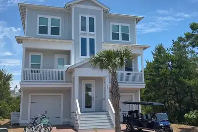 Image de Enjoy Prominence and The Big Chill in this 6Bd/6Ba Home, sleeps 16 w/golf cart!