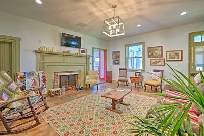 Image de Renovated Ky Farmhouse Retreat w/ Pasture Views!