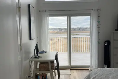 Quick walk to the Beach