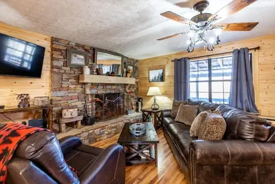 Image de Joye's Barnhouse Retreat-Close to Pigeon Forge Attractions, Parkway, and Outlets