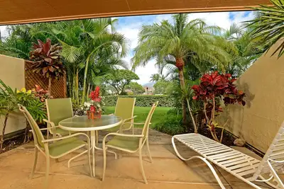 Image de Tropical hideaway with lanai, two pools, hot tub & tennis - beach lovers dream