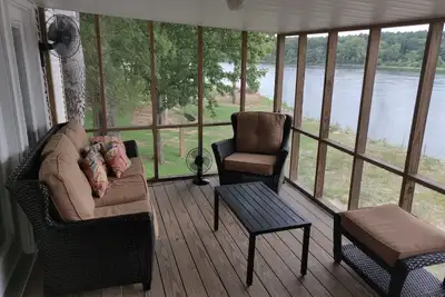 Image de Riverfront Retreat & Fisherman's Gold, on Tn River