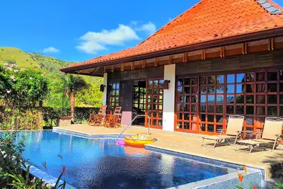 Image de Pica Flora Balinese style Chalet Atenas Costa Rica