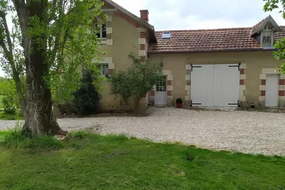 Image de Gite au sein d'une propriété de 2 hectares avec tennis et piscine privé