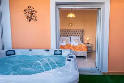 Image de Matina's Family House with your Private Jacuzzi!