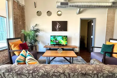 Image de Zen Style 2br/2bth | Pool View | Downtown | Free Valet Parking