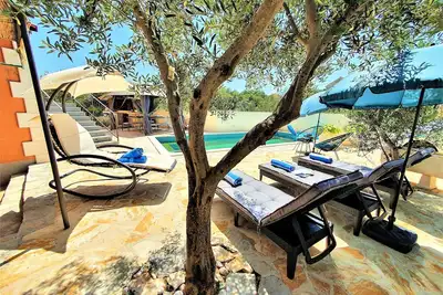 Image de Villa Spark **** with pool in Rogoznica / ZeÄŤevo
