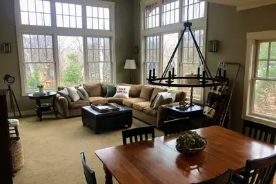 Image de Beautiful Luxury Condo - Heart of Loon @ South Peak. Walk to lift!