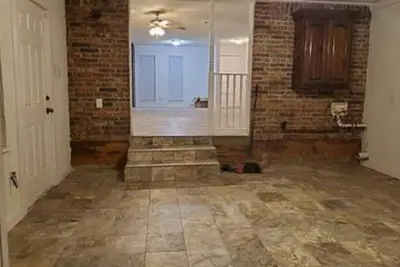 Image de Within walking distance to theTawakoni Bass Club