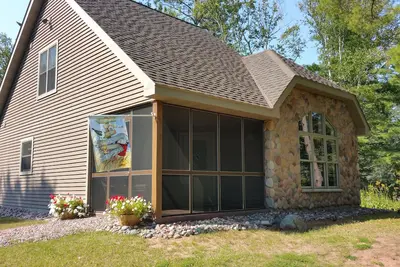 Image de Two bedroom cottage near beautiful Herbster beach.