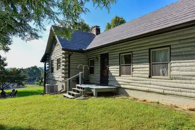 Image de Beautiful Mountain View Home~HotTub~Fireplace~Loft