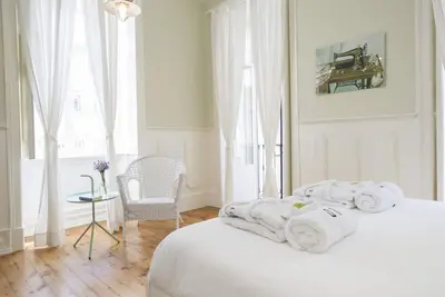 Lisbon Dreams - Estrela Dressmaker Suite