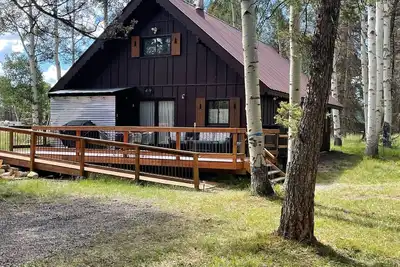 Image de Hunters, snowmobiles, Xcountry ski and snowshoe friendly!