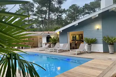 Image de Villa Djun Hossegor  4 *, 12 personnes avec piscine