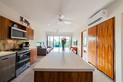 Image de Centrally located with private rooftop terrace with views, Bbq and shared pool.
