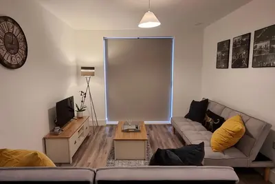 Appartement-Moderne-third floor-Vue sur Rue-Salle de bain privée séparée