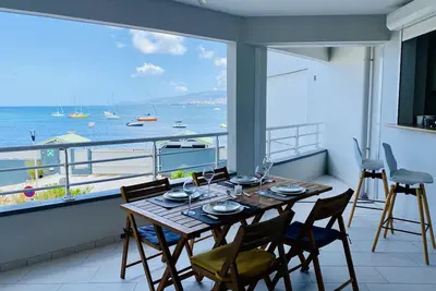 Image de Super T3 Neuf les Pieds Dans L'eau, Terrasse 4 Pers, vue mer = Top Vacances