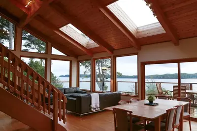 Image de Views I Oceanfront I Tonquin I Hot Tub I Fireplace