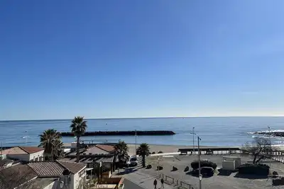 Image de Grand Studio Face A La Plage Du MÔLE