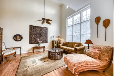 Image de Golf getaway near the beach with patio, pools & fitness facility