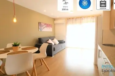 Image de Nouveau Loft international, climatisé avec piscine et plage.