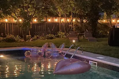 Image de Saltwater Pool Reopens May 1st