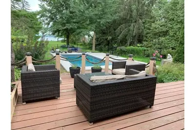 Image de Waterfront Property - Private Pool
